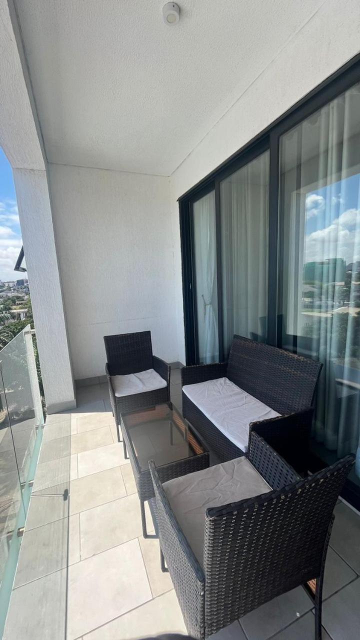 Luxury Labone Edge 2-Bedroom Apartment In Accra - Fivehills Homes Экстерьер фото